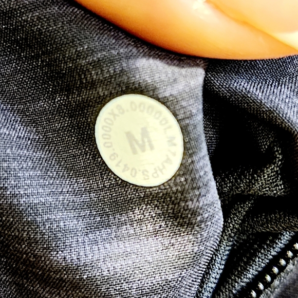 Lululemon Men's Dark Gray Athletic Drawnstring Shorts size M - Picture 3 of 13